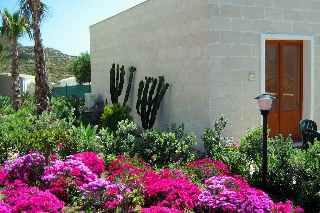 Lisola Residence Levanzo Exterior foto